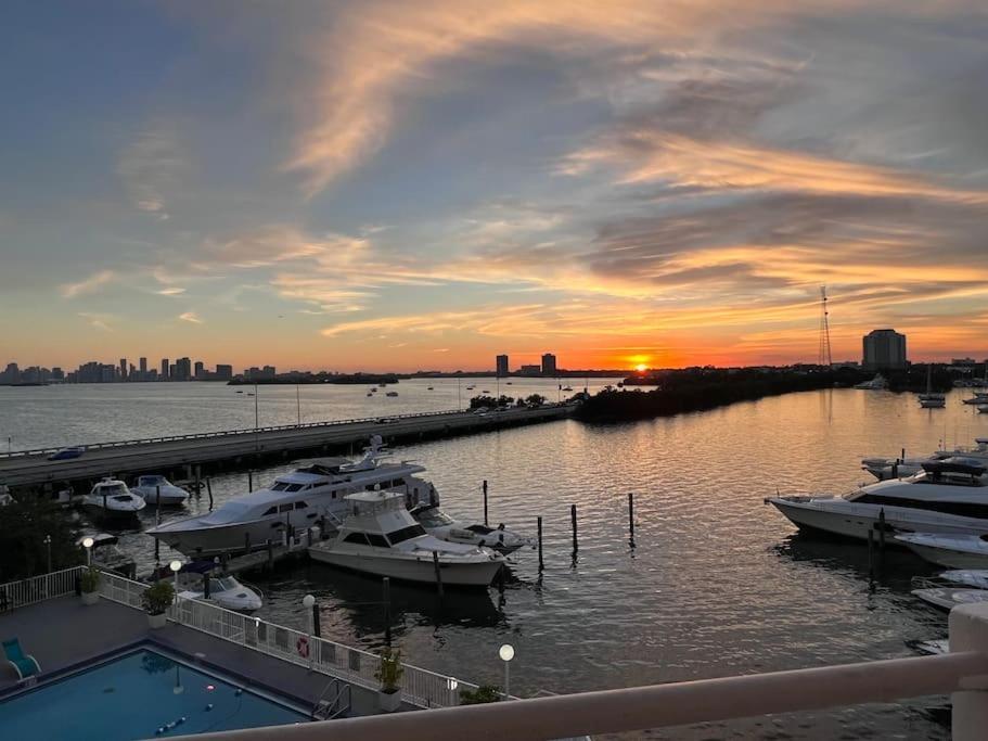 Appartamento Unique Water Views, Free Parking 1Bed 1 Bath Rooffornomads 416 Miami Beach Esterno foto